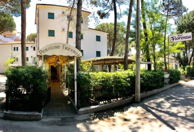 Hotel Fiorenza Milano Marittima Exterior photo